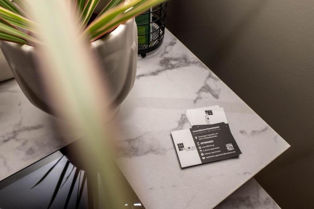 8 Blocks Apartments 1A アレクサンドルポリス エクステリア 写真
