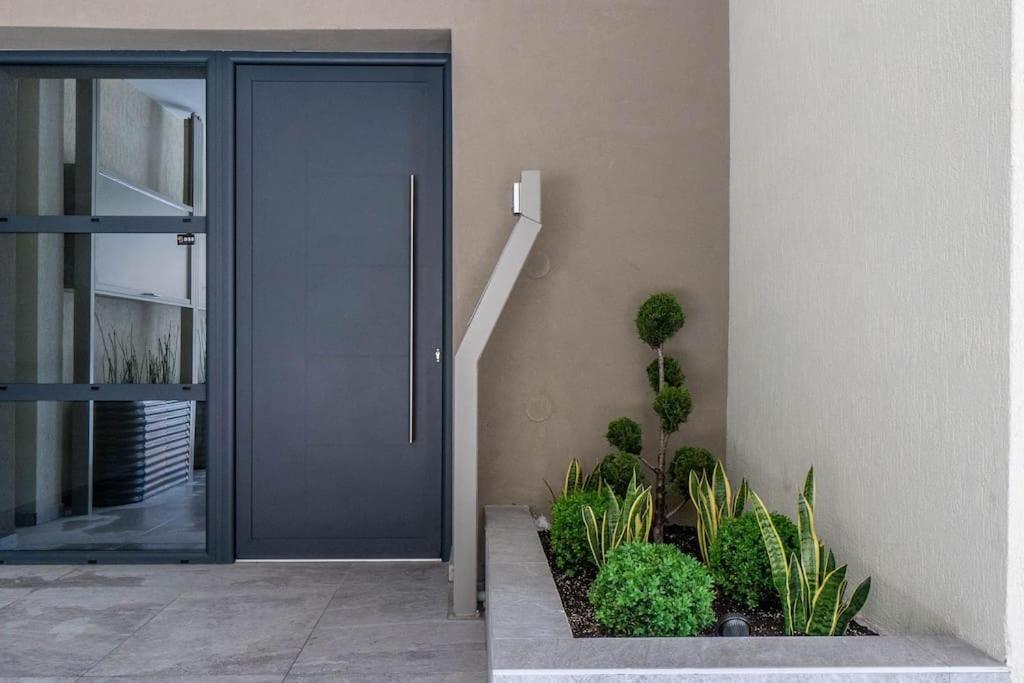 8 Blocks Apartments 1A アレクサンドルポリス エクステリア 写真