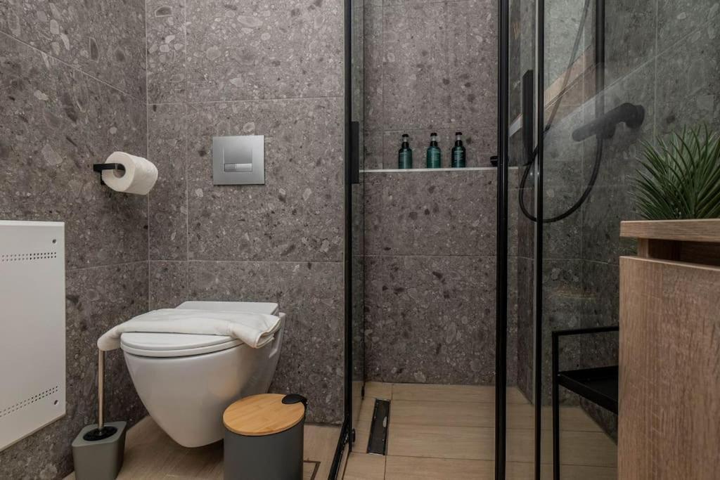 8 Blocks Apartments 1A アレクサンドルポリス エクステリア 写真